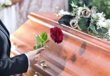 Gedenkbotschaften für den Tod eines Menschen